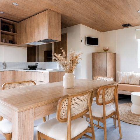 Mobilheim 6 personen - Cocoon - 3 Schlafzimmer - 2 Badezimmer - PREMIUM+ – 40 m² – Spa – Klimaanlage – - TV – Geschirrspüler – Plancha – überdachte Terrasse – Travel-Paket