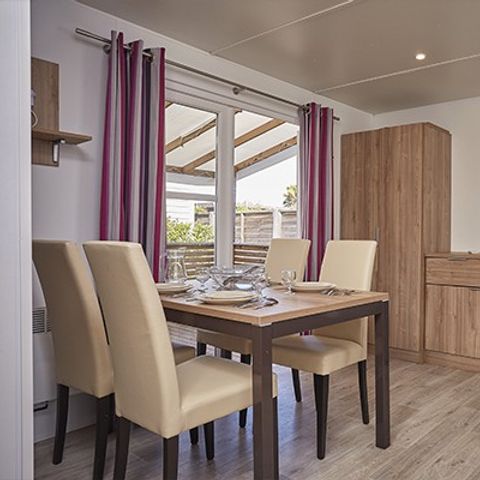 Mobilheim 6 personen - Premium | 3 Zi. | 6 Pers. | Erhöhte Terrasse | 2 Bäder | Klim.