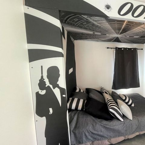 AUßERGEWÖHNLICHE UNTERKUNFT 4 Personen - Hütte Kino So/So
