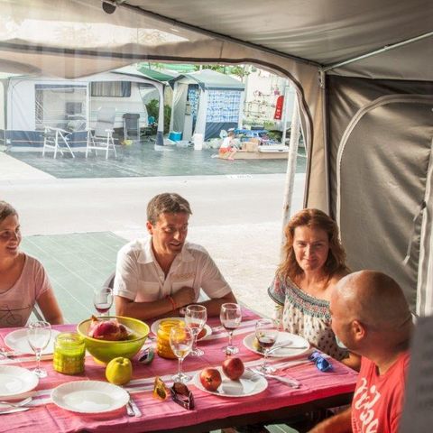 Stellplatz - Komfort (90 - 95 m²)