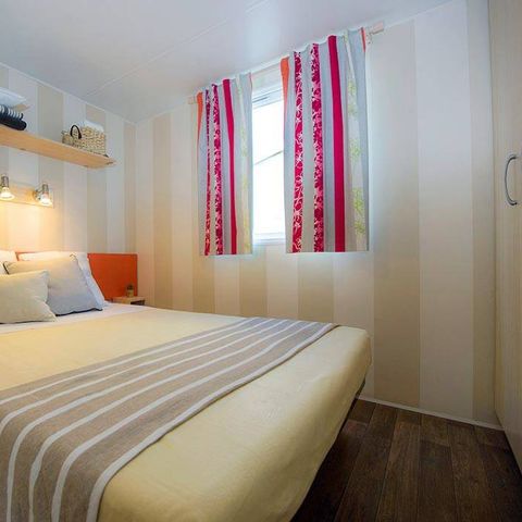 Mobilheim 6 Personen - Classic | 3 Schlafz. | 6 Pers. | Erhöhte Terrasse | 1 Bad | Klimaanlage