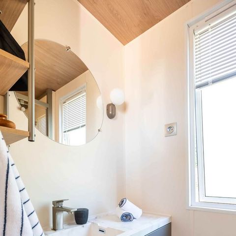 Mobilheim 5 personen - PREMIUM - 2 Schlafzimmer mit Klimaanlage +TV+ Gas Plancha + 2 Badezimmer - 2025