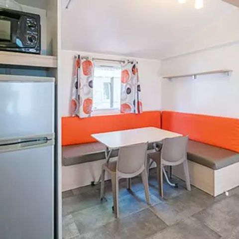 Mobilheim 4 Personen - Classic | 2 Zi. | 4 Pers. | Erhöhte Terrasse | Klimaanlage von Homair