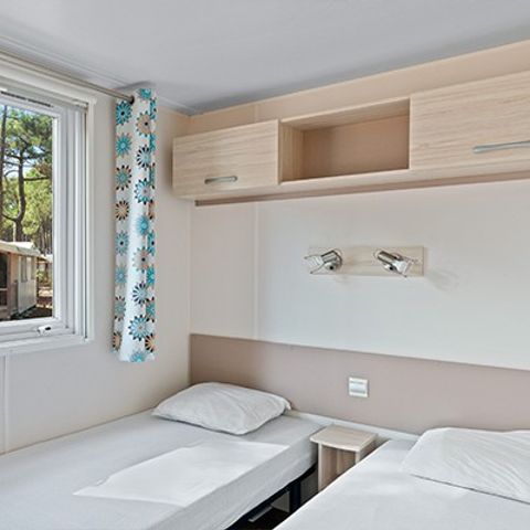 Mobilheim 6 Personen - Classic | 3 Schlafz. | 6 Pers. | Erhöhte Terrasse