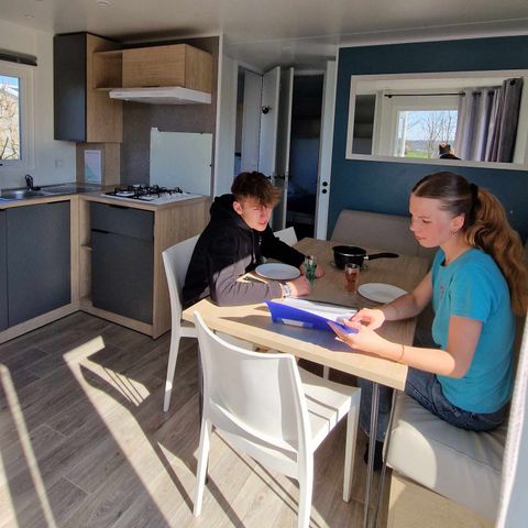 Mobilheim 6 Personen - Mobilheim Lodge 83 Confort 3 Zimmer - 28 m² + integrierte Terrasse von 8 m