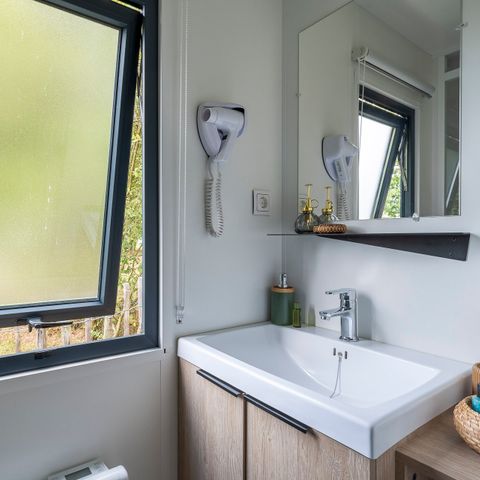 Mobilheim 8 personen - PRESTA + 40 m² – 4 Schlafzimmer, 2 Badezimmer, TV + Klimaanlage