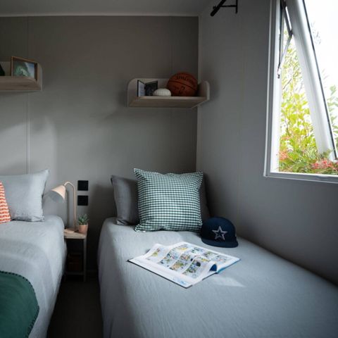Mobilheim 6 Personen - Premium | 3 Schlafz. | 6 Pers. | Terrasse Lounge | Klimaanlage | TV