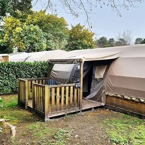 Bungalowzelt 8 personen - Explorer | 4 Schlafz. | 6/8 Pers. | Nicht überdachte Hochterrasse | Ohne Bad