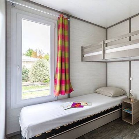 Mobilheim 7 personen - Chalet | Comfort XL | 3 Zi. | 5/7 Pers. | Erhöhte Terrasse | Klimaanlage | TV