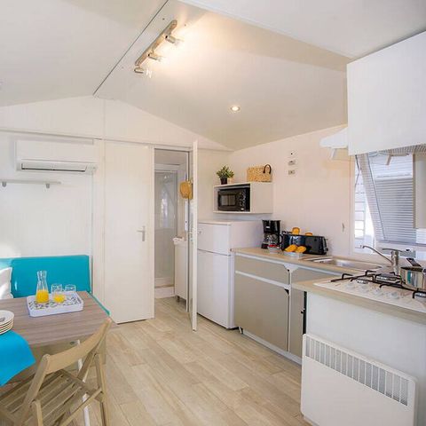 Mobilheim 4 Personen - Mobilheim | Comfort | 2 Zi. | 4 Pers. | Überdachte Terrasse | 1 Bad | Klimaanlage | TV
