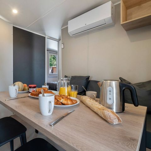 Mobilheim 6 Personen - Mobilheim | Comfort | 3 Schlafz. | 6 Pers. | Überdachte Terrasse | 1 Bad | Klimaanlage | TV