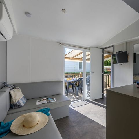 Mobilheim 6 Personen - Mobilheim | Comfort | 3 Schlafz. | 6 Pers. | Überdachte Terrasse | 1 Bad | Klimaanlage | TV