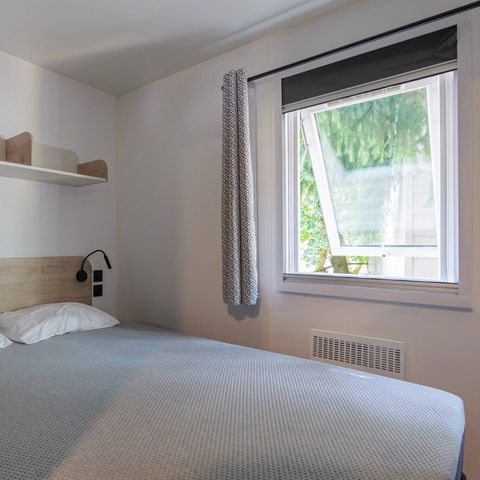 Mobilheim 4 Personen - Mobilheim | Premium | 2 Schlafz. | 4 Pers. | Überdachte Terrasse | 1 Bad | Klimaanlage | TV