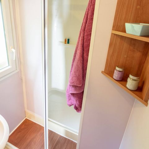 Mobilheim 6 Personen - Comfort | 2 Zimmer | Kapazität 4-6 Personen | Einfache Terrasse | 1 Badezimmer | Klimaanlage