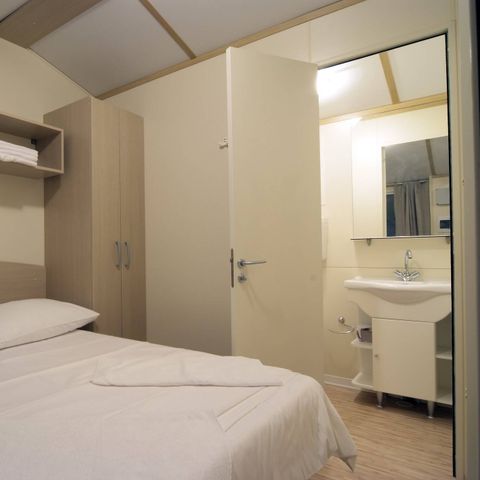 Mobilheim 6 Personen - Comfort | 3 Zimmer | Kapazität 6 Personen | Erhöhte Terrasse | 1 Badezimmer | Klimaanlage