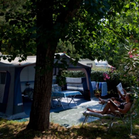 Stellplatz - Camping Elektrizität 10A
