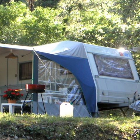 Stellplatz - Camping Elektrizität 6A