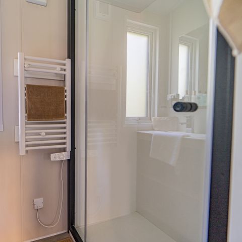 Mobilheim 4 Personen - PREMIUM JACUZZI