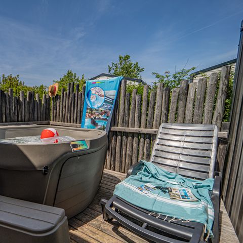 Mobilheim 4 Personen - PREMIUM JACUZZI
