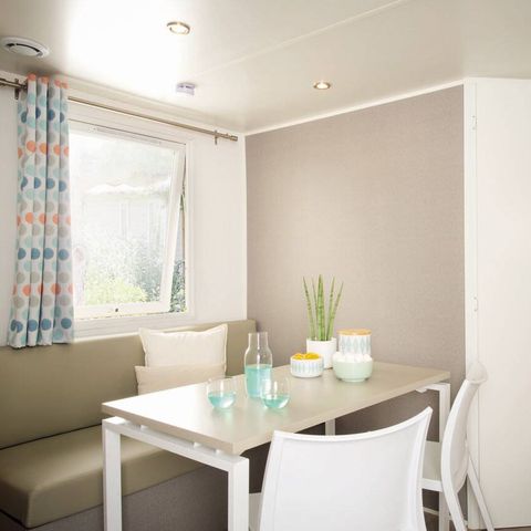 Mobilheim 4 Personen - Mobilheim | Premium | 2 Zi. | 4 Pers. | Einfache Terrasse | Klimaanlage | TV