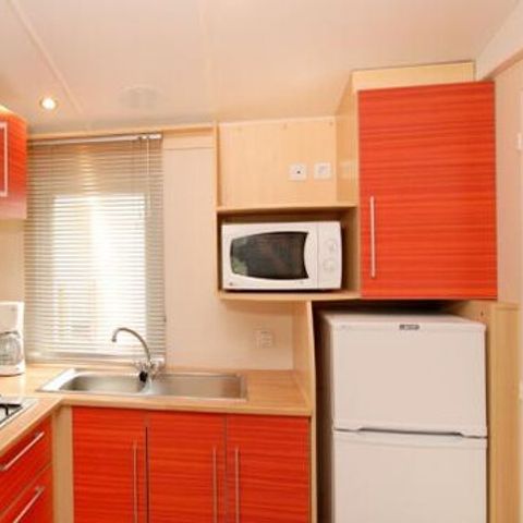 Mobilheim 5 personen - Mobilheim | Comfort XL | 2 Zi. | 5 Pers. | Erhöhte Terrasse | 2 Bäder | Klimaanlage | TV
