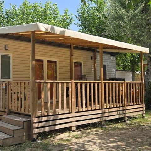 Mobilheim 8 Personen - Mobilheim | Comfort | 4 Zi. | 8 Pers. | Erhöhte Terrasse | Outdoor-Küche | 2 Bäder | Klima.