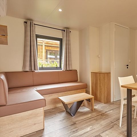 Mobilheim 6 personen - Premium Exclusive | 3 Zi. | 6 Pers. | Erhöhte Terrasse | Klimaanlage | TV