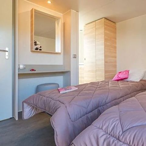 Mobilheim 4 personen - Ultimate | 2 Schlafz. | 4 Pers. | Erhöhte Terrasse | 2 Bäder | Klimaanlage | TV
