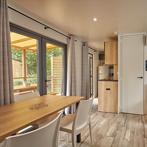 Mobilheim 6 personen - Premium Exclusive | 3 Zi. | 6 Pers. | Erhöhte Terrasse | Klimaanlage | TV