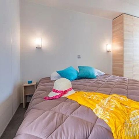 Mobilheim 4 personen - Ultimate | 2 Schlafz. | 4 Pers. | Hochterrasse | 2 Bäder | Klimaanlage | TV