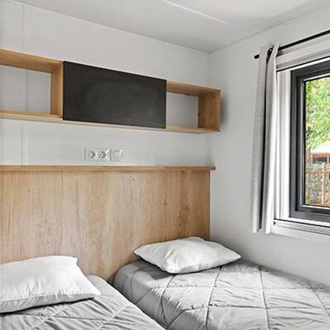 Mobilheim 6 Personen - Ultimate | 3 Schlafz. | 6 Pers. | *Erhöhte Terrasse* | 2 Bäder | Klimaanlage | TV
