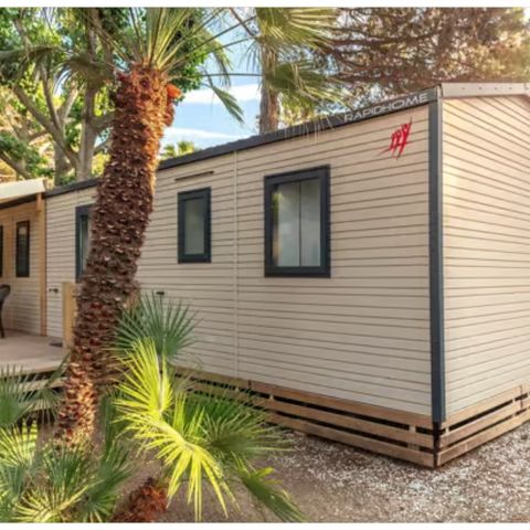 Mobilheim 8 Personen - Comfort | 4 Zi. | 8 Pers. | Erhöhte Terrasse | 2 Bäder | Klimaanlage | TV