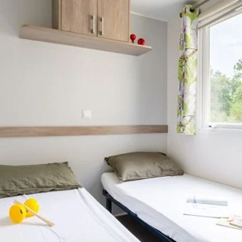 Mobilheim 6 Personen - Comfort | 3 Zi. | 6 Pers. | Erhöhte Terrasse | Clim.