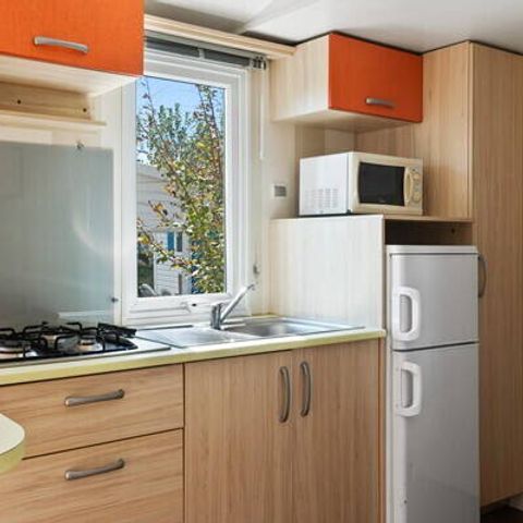 Bungalow 4 Personen - Mobilheim | Comfort | 2 Zi. | 4 Pers. | Erhöhte Terrasse