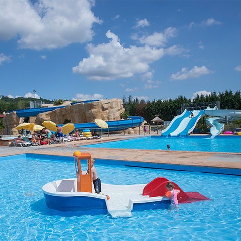 Camping Le Château de Galaure - Drôme - Image N°3