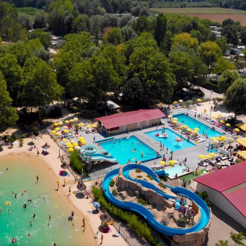 Camping Le Château de Galaure - Drôme - Image N°2