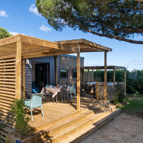 Mobilheim 6 personen - EXKLUSIV 3 Schlafzimmer Jacuzzi mit Master-Suite