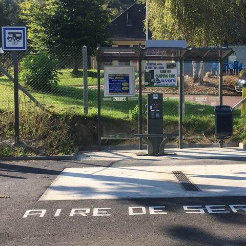 Stellplatz - Befestigter Wohnmobilstellplatz (es dürfen keine Zelte oder Wohnwagen aufgestellt werden)