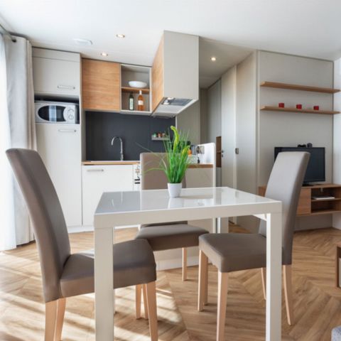 Mobilheim 6 Personen - LUXUS Master Zen + Klima+ TV+ 2 Bäder