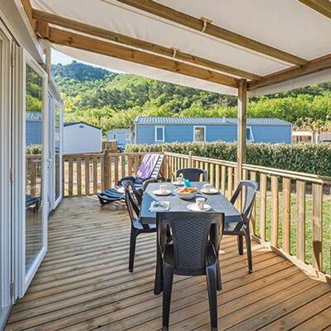 Mobilheim 4 personen - Ultimate | 2 Zimmer | 4 Personen | Erhöhte Terrasse | Whirlpool | 2 Badezimmer | Klimaanlage | TV
