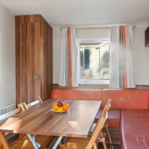 Mobilheim 4 Personen - Mobilheim | Classic | 2 Schlafz. | 4 Pers. | Erhöhte, nicht überdachte Terrasse | TV