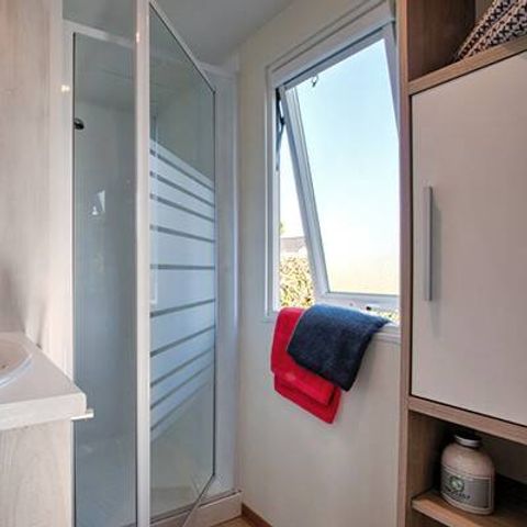 Mobilheim 4 Personen - Comfort | 2 Schlafz. | 4 Pers. | Nicht überdachte Hochterrasse