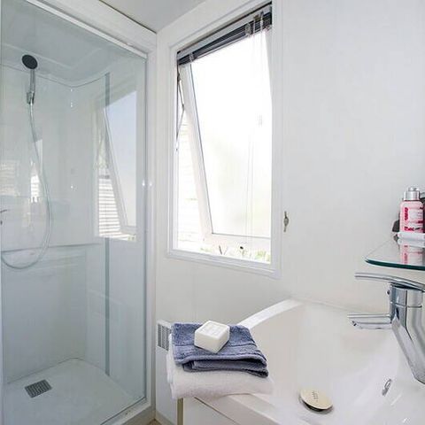 Mobilheim 4 Personen - Mobilheim | Classic | 2 Zi. | 4 Pers. | Einfache Terrasse | Klim.