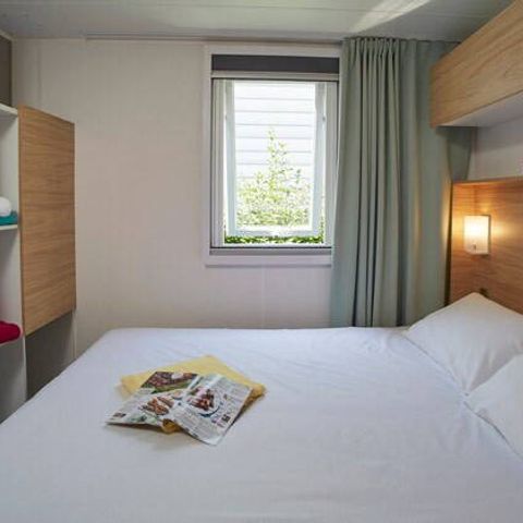 Mobilheim 6 Personen - Premium | 3 Zi. | 6 Pers. | Erhöhte Terrasse | 1 Bad | Klimaanlage