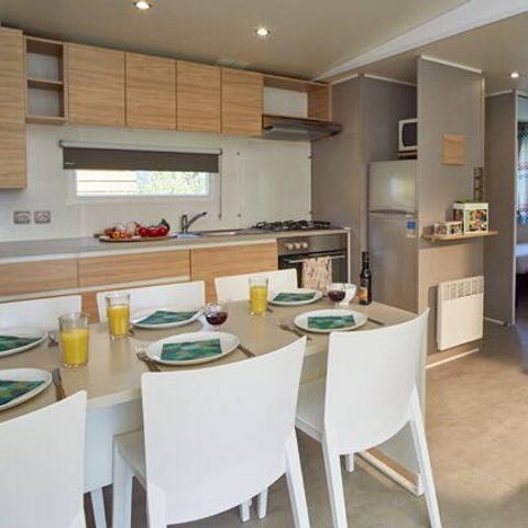 Mobilheim 6 Personen - Premium | 3 Zi. | 6 Pers. | Erhöhte Terrasse | 1 Bad | Klimaanlage