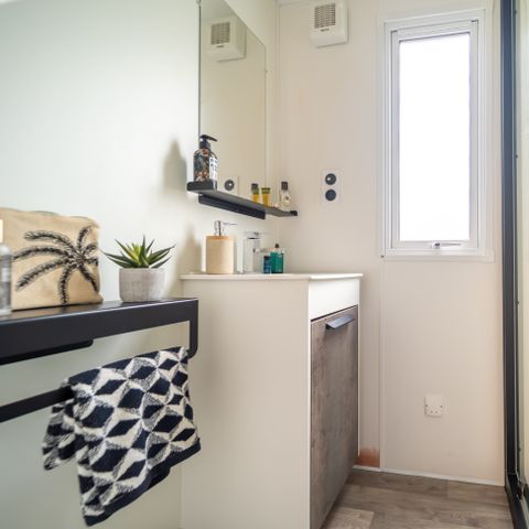 Mobilheim 8 Personen - Quattro Premium Reihe mit Jacuzzi
