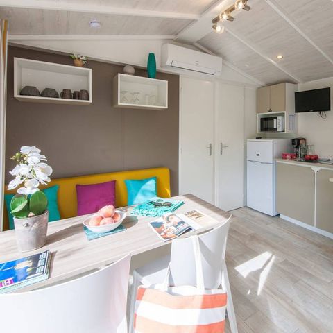 Mobilheim 6 Personen - Comfort | 2 Zi. | 4/6 Pers. | Erhöhte Terrasse | Klimaanlage | TV