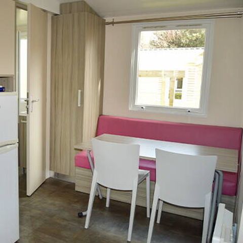 Bungalow 4 Personen - Mobilheim | Classic | 2 Zi. | 4 Pers. | Einfache Terrasse