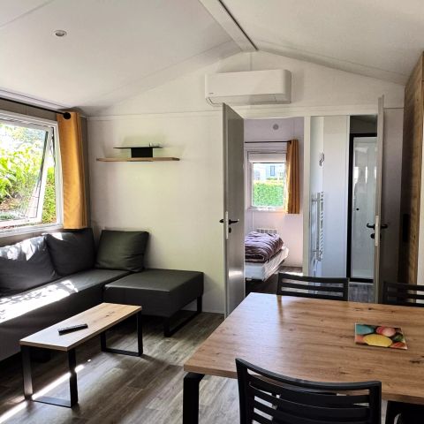 Mobilheim 4 personen - Authentische 3-Zimmer-Wohnung für 4 Personen mit Klimaanlage + TV