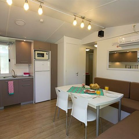 Mobilheim 6 personen - Comfort | 3 Zi. | 4/6 Pers. | Überdachte Terrasse | Klimaanlage